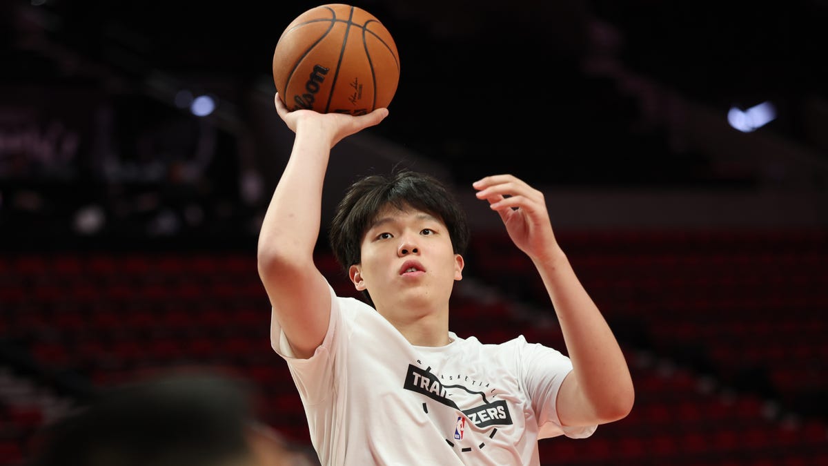 Tiago Splitter offers Yang Hansen development plan