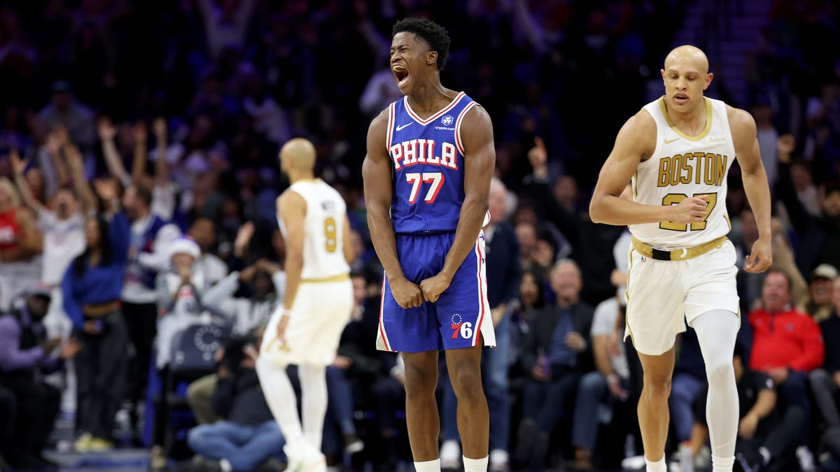 76ers rookie VJ Edgecombe discusses slump, how he handles NBA schedule