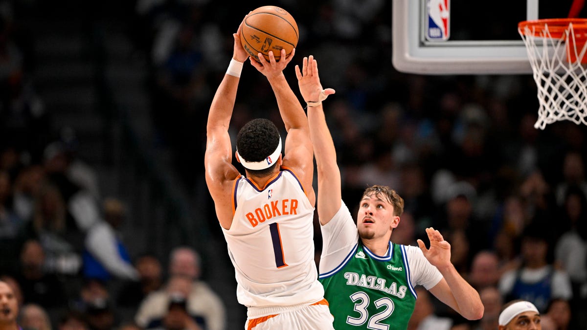 Surging Suns top Mavericks with 4th straight win