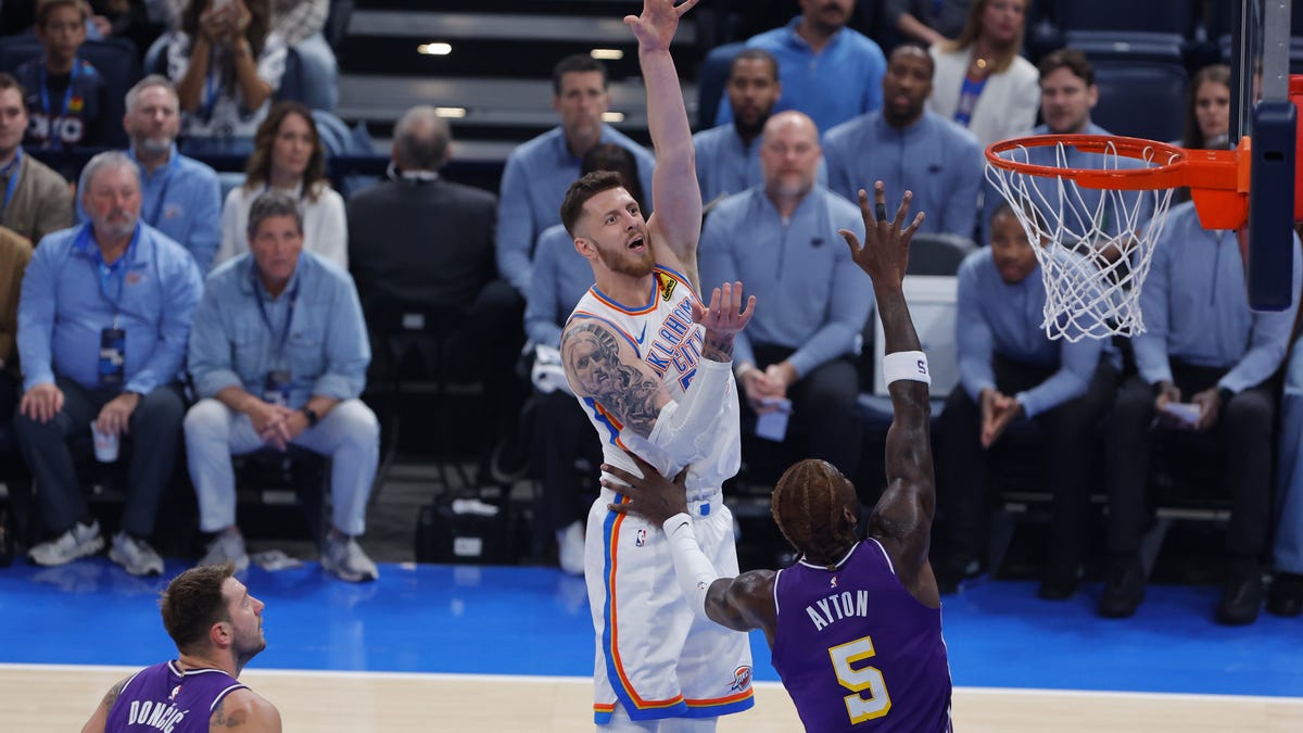 Why Isaiah Hartenstein wore a vintage OKC Hornets jersey