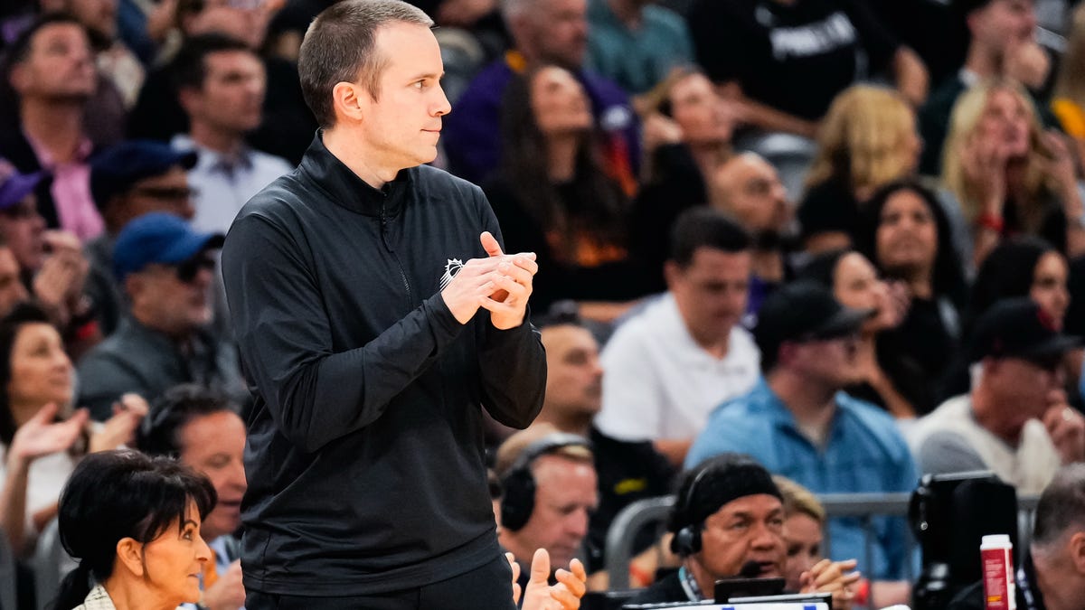 Suns-Pacers game goes Boomer on local television broadcast