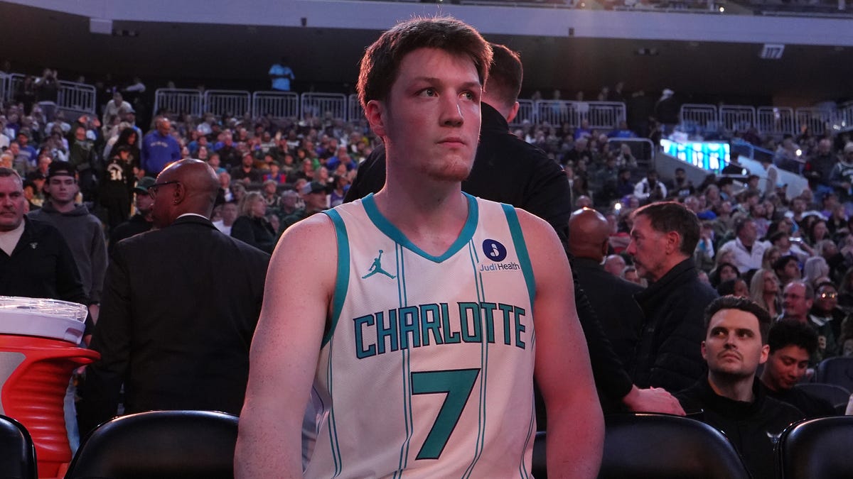 Hornets rookie Kon Knueppel has career game vs. hometown team