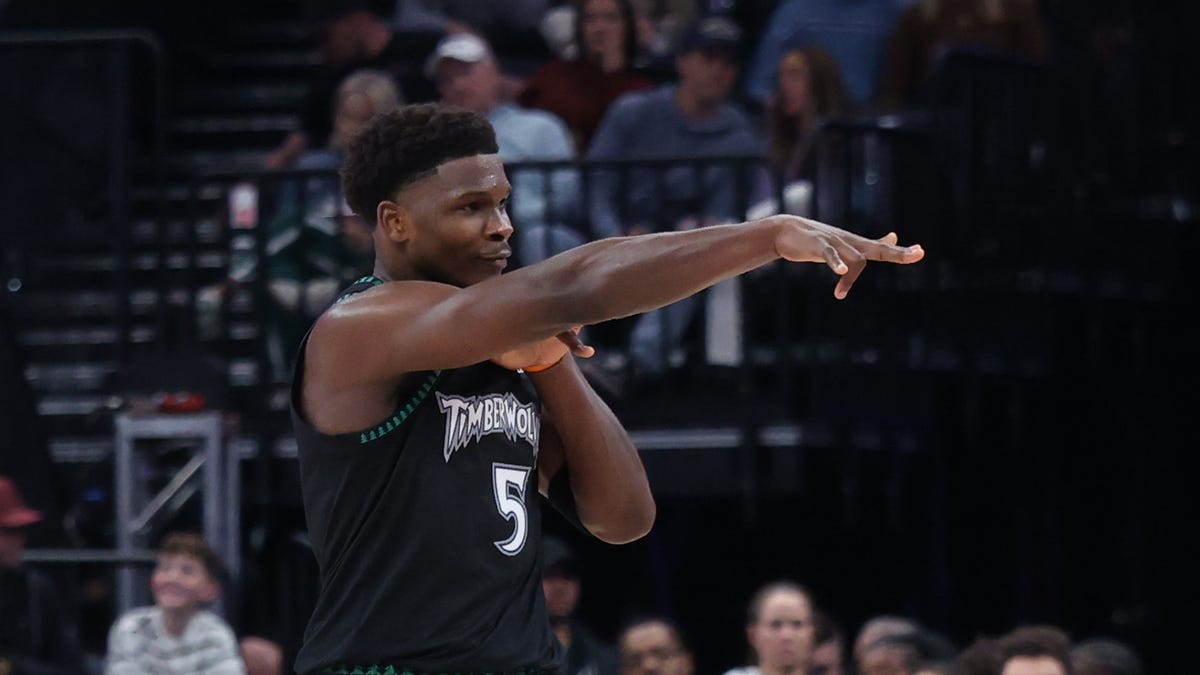 Injuries, TV, odds for Nov. 15