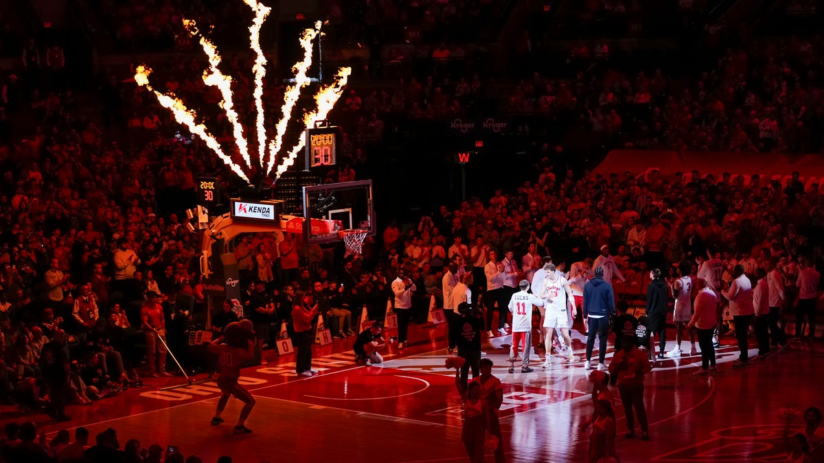 See photos of Notre Dame Fighting Irish at Ohio State Buckeyes NCAA men's basketball - The Columbus Dispatch