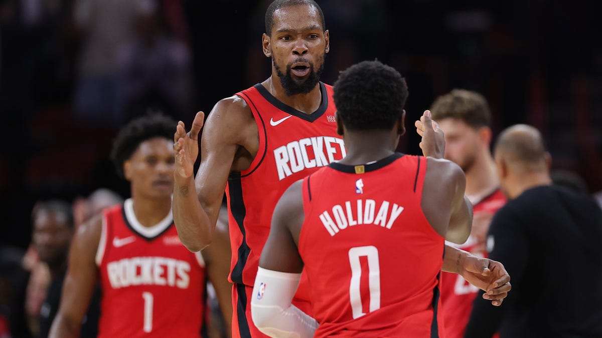 As injuries mount, Aaron Holiday steps up in Houston