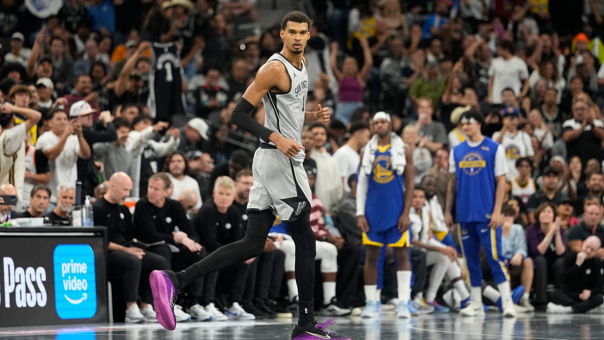 Is Spurs star playing today?