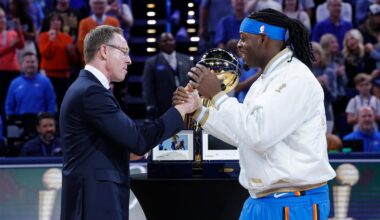 Lu Dort reacts to Sam Presti's Oklahoma Hall of Fame induction