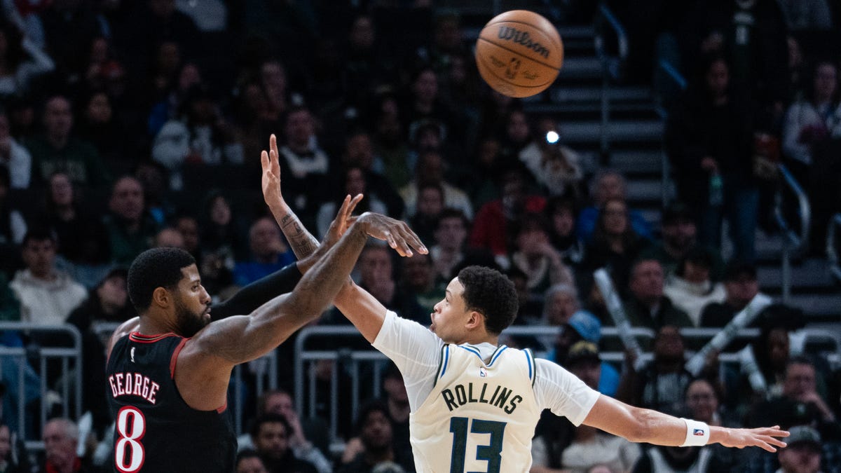 Milwaukee Bucks host the Philadelphia 76ers at Fiserv Forum - Milwaukee Journal Sentinel