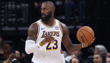 LeBron James returns for rising LA Lakers