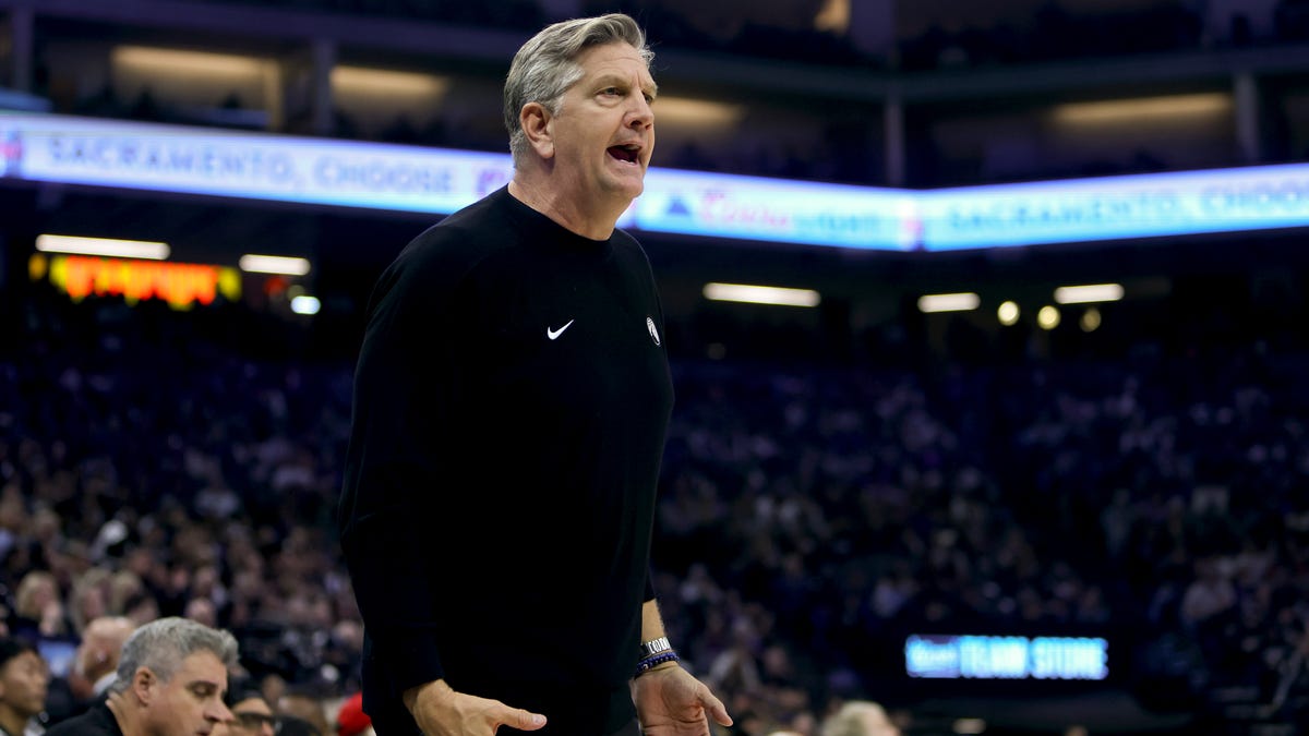 Chris Finch questions 2 calls/non-calls that favored OKC over Timberwolves