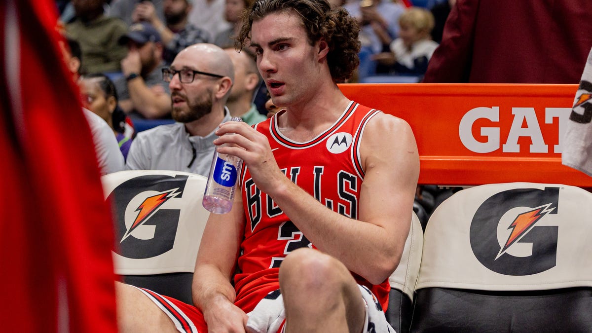 Bulls at Hornets odds, picks and predictions