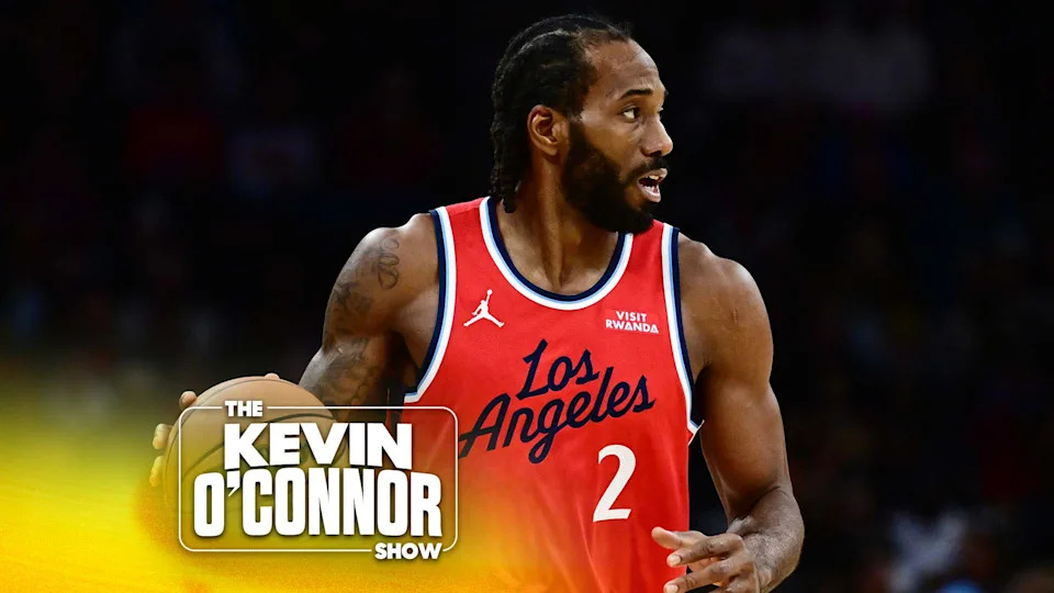 Cleveland, Ohio, USA; Los Angeles Clippers forward Kawhi Leonard (2) brings the ball up court against the Cleveland Cavaliers during the second half at Rocket Arena.Credit: Ken Blaze-Imagn Images