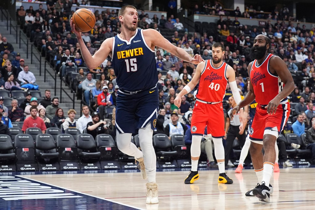 What are Nikola Jokic's top 5 best passes?