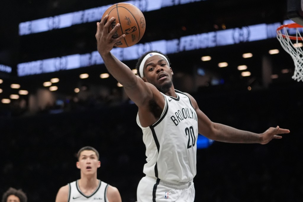 Day'Ron Sharpe sidelined with glute contusion as Nets recall Danny Wolf