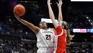 Sarah Strong leads UConn women to 100-68 rout of Ohio State