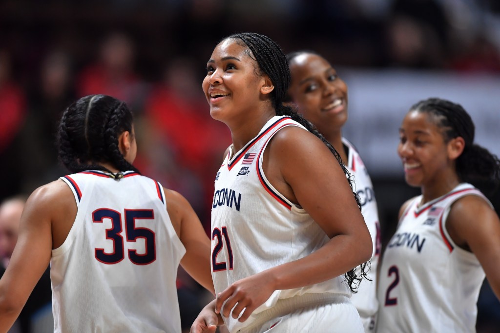 UConn's Sarah Strong on pace for historic sophomore season