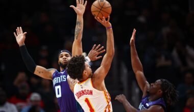 Johnson leads Hawks past Hornets