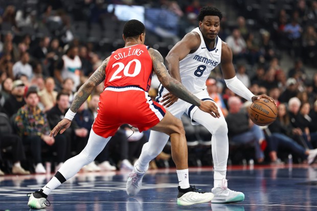 Memphis Grizzlies forward Jaren Jackson Jr. (8) dribbles against Clippers...