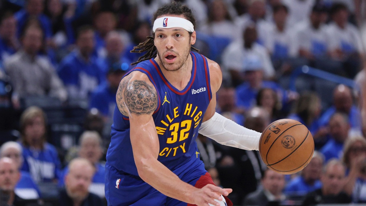 Nuggets' Aaron Gordon exits vs. Rockets due to hamstring strain