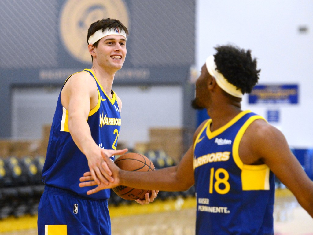 Alex Toohey mentored by Draymond Green for Santa Cruz Warriors