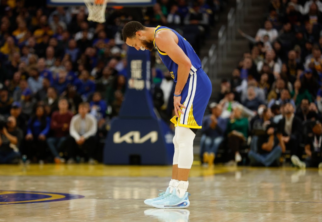 Curry to miss Nuggets game with illness