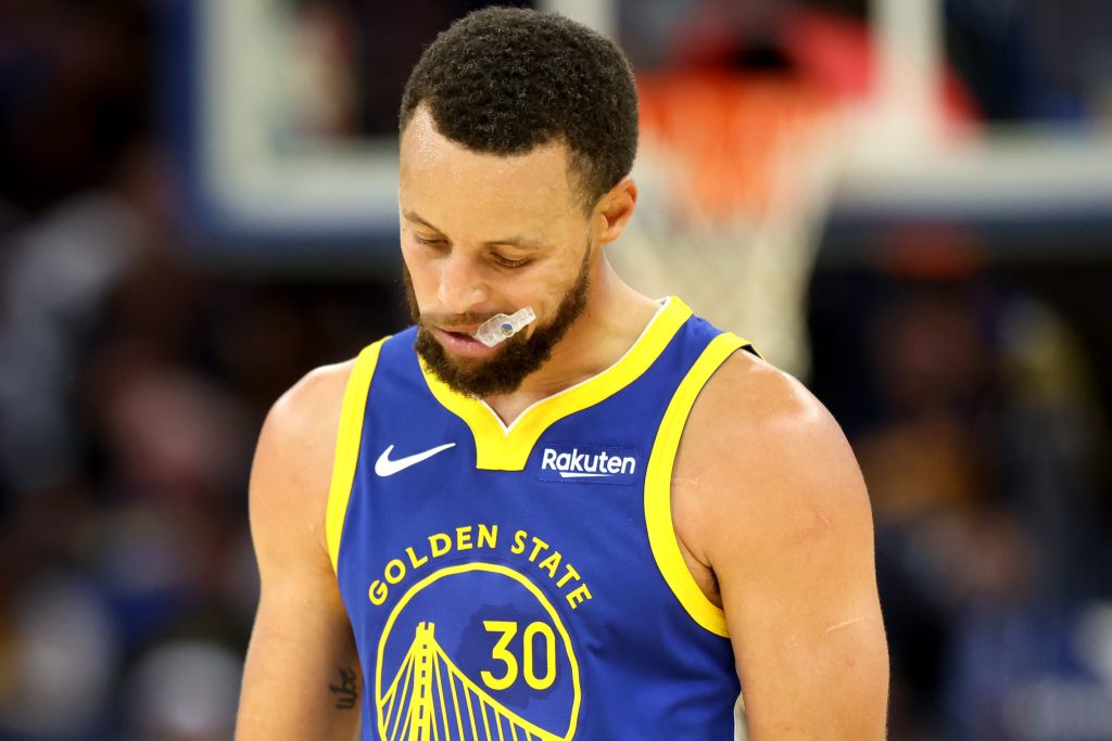 Steph Curry will miss his third straight game vs Pacers