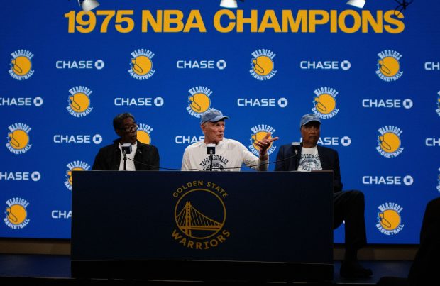 Former Warriors and members of the 1975 NBA championship team George Johnson, Rick Barry and Jamaal Wilkes (left to right) field questions at Chase Center on Nov. 21, 2025 (Joseph Dycus/Bay Area News Group)