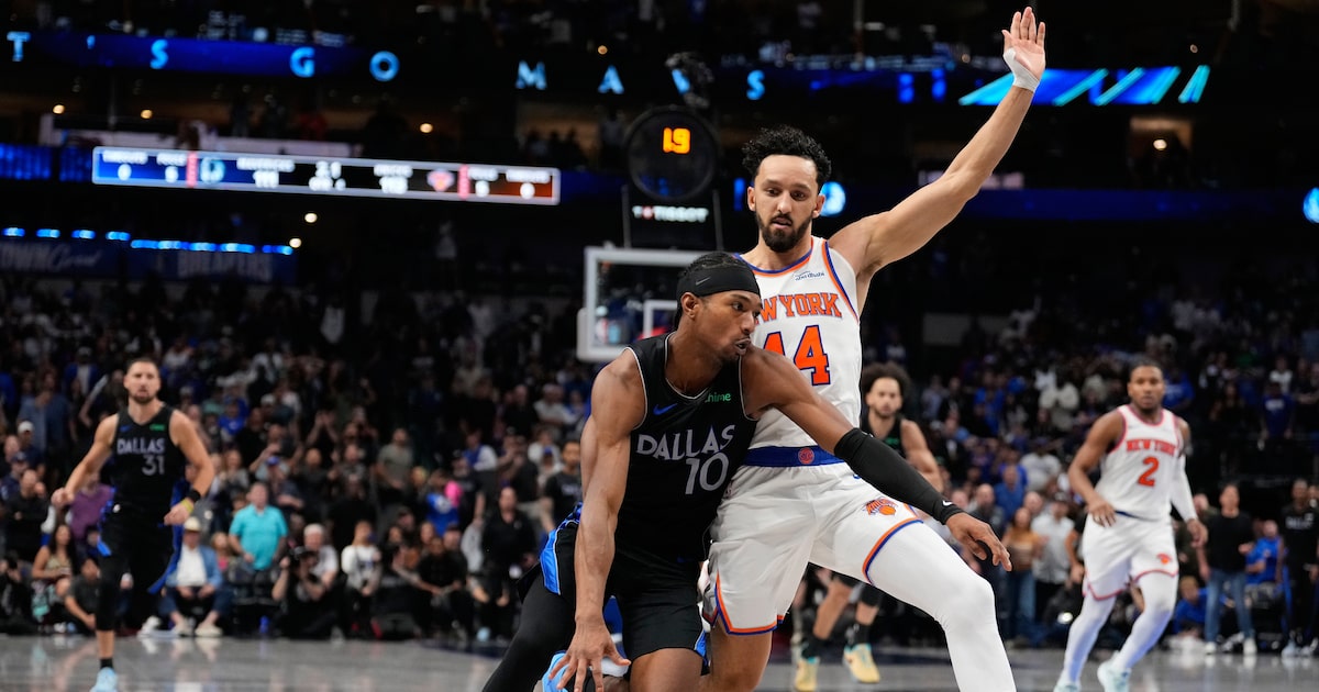 Mavericks fall to Knicks on controversial call in game’s final moments