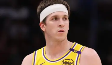 Is Austin Reaves playing today, November 10, for Lakers vs Hornets?