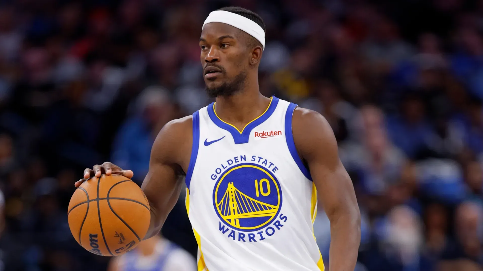 Jimmy Butler driving the ball