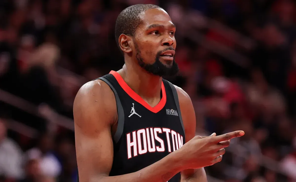 Rockets star Kevin Durant selects All-Time dream starting five, omits Michael Jordan