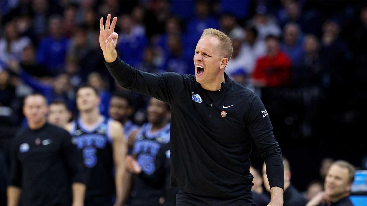 North Carolina Tar Heels forward Caleb Wilson (8) dunks the ball as guard Seth Trimble (7) is in the background near the end of the second half at Dean E. Smith Center.