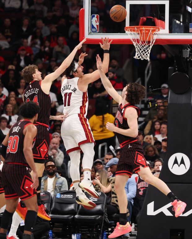 Heat forward Jaime Jaquez Jr. (11) moves through the Bulls defense for two points in the second quarter at the United Center on Nov. 21, 2025, in Chicago. (John J. Kim/Chicago Tribune)