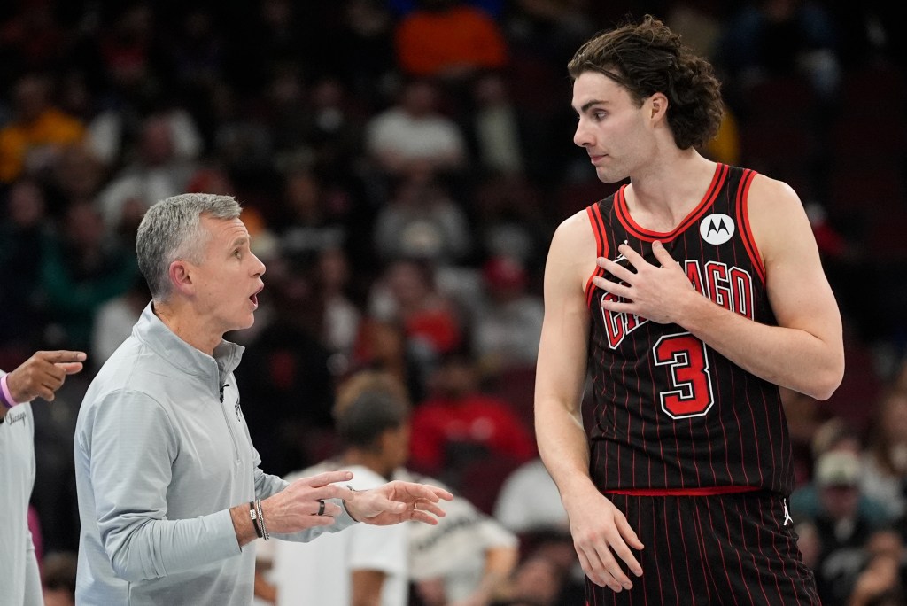 Josh Giddey leads Chicago Bulls to 135-125 win over New York Knicks for 5-0 start — their best in 29 years – Chicago Tribune