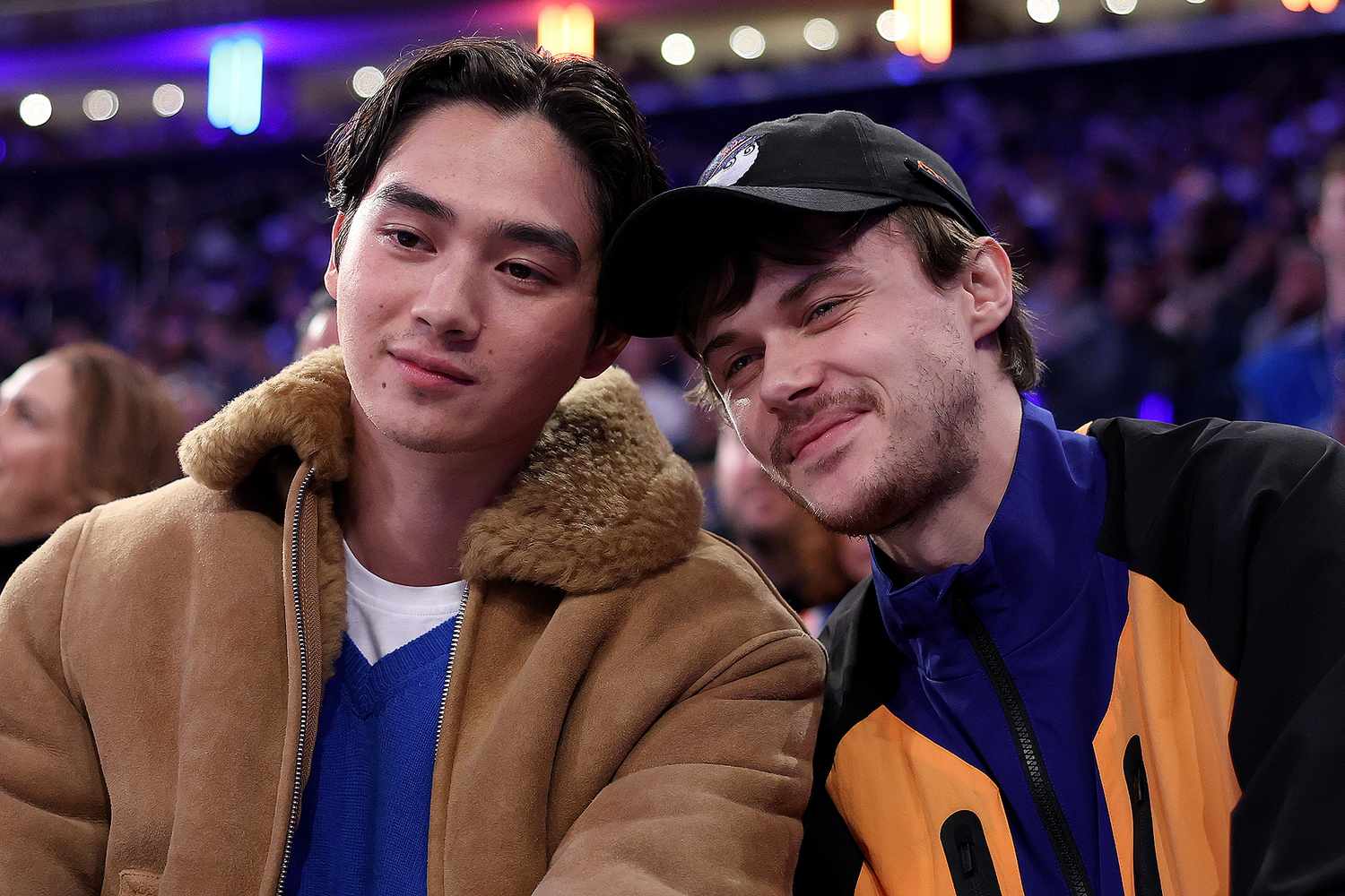 'The Summer I Turned Pretty' costars kiss on camera at Knicks game