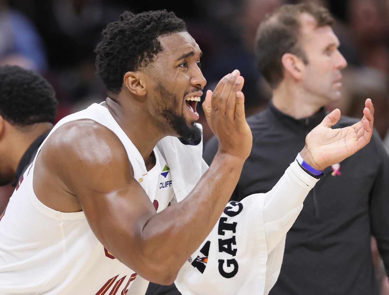 Donovan Mitchell’s superhero performance masks deeper concerns for short-handed Cavs