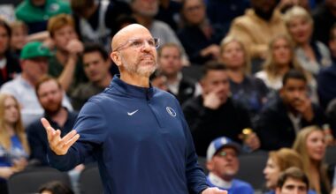 Mavericks regain home court advantage, but suffer yet another loss to Phoenix Suns