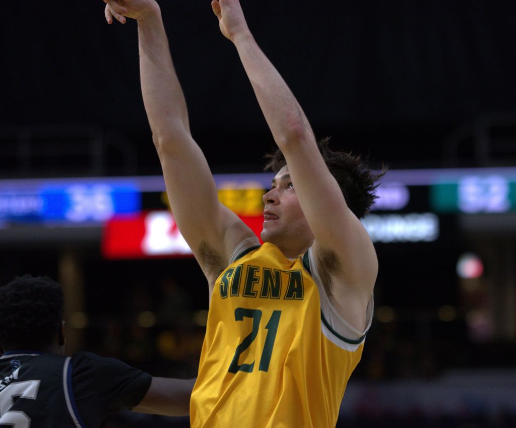 Coyle’s sharpshooting leads Siena to tournament win – Troy Record