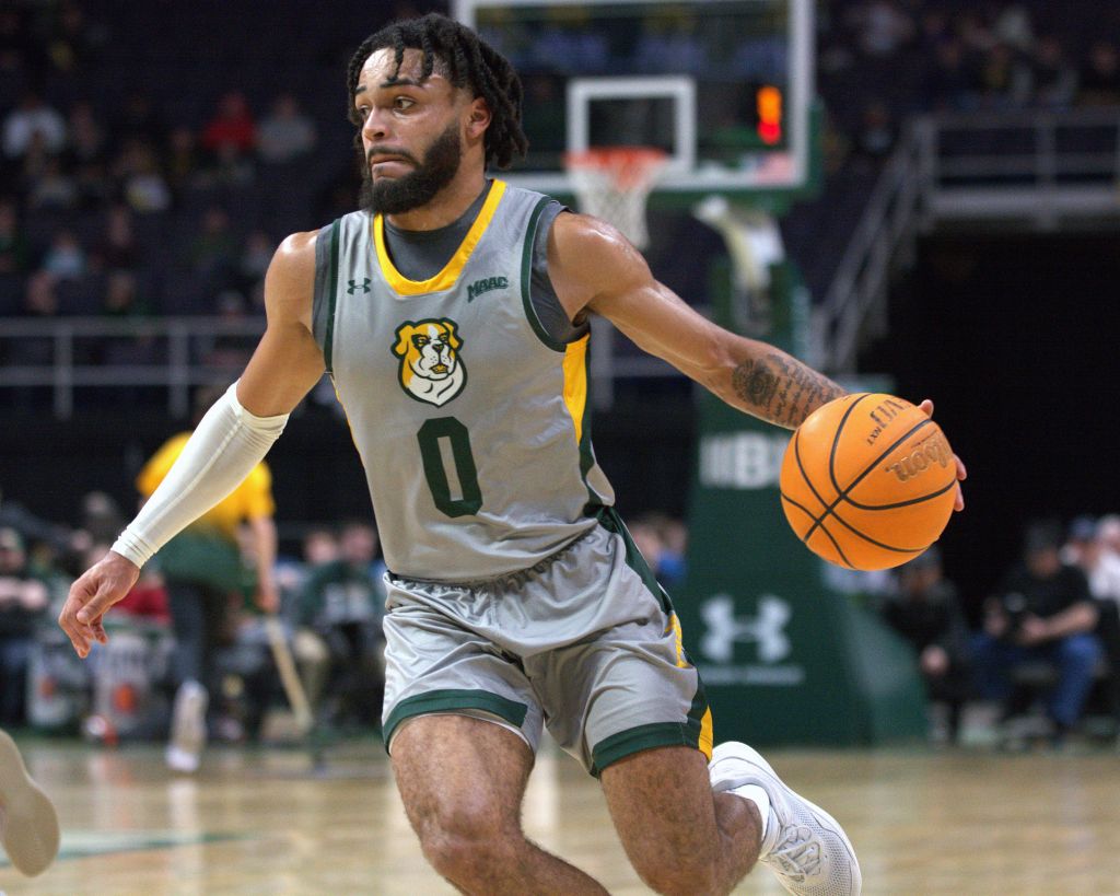 Siena bludgeons Bryant in season opening victory – Troy Record