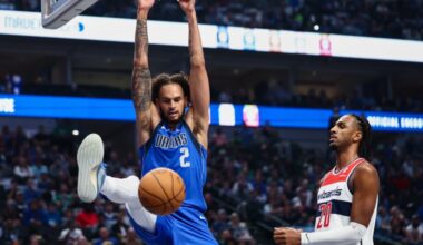 Mavs Fear Extended Absence For Dereck Lively