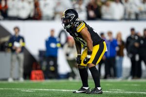 CINCINNATI, OHIO - OCTOBER 16: Jaylen Warren #30 of the Pittsburgh Steelers lines up during an NFL football game against the Cincinnati Bengals at Paycor Stadium on October 16, 2025 in Cincinnati, Ohio. (Photo by Michael Owens/Getty Images)