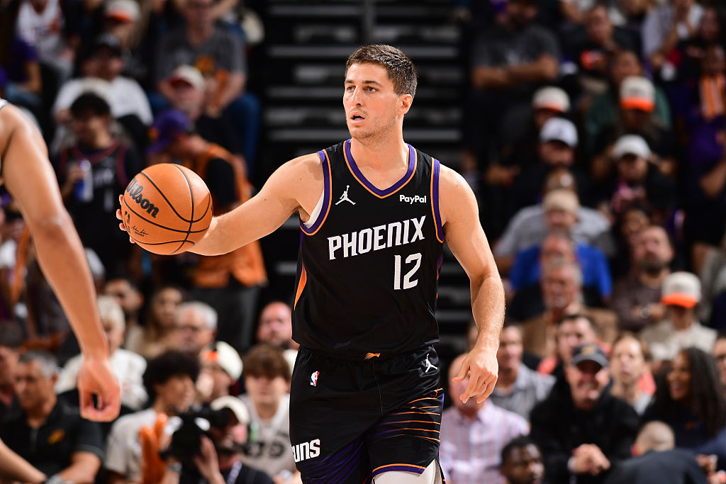 PHOENIX, AZ - NOVEMBER 2: Collin Gillespie #12 of the Phoenix Suns handles the ball during the game against the San Antonio Spurs on November 2, 2025 at PHX Arena in Phoenix, Arizona. NOTE TO USER: User expressly acknowledges and agrees that, by downloading and or using this photograph, user is consenting to the terms and conditions of the Getty Images License Agreement. Mandatory Copyright Notice: Copyright 2025 NBAE (Photo by Kate Frese/NBAE via Getty Images)