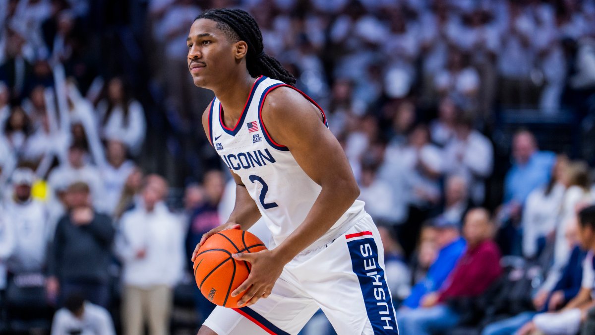 Silas Demary’s triple-double powers No. 3 UConn Huskies past Bryant 72-49 – NBC Connecticut