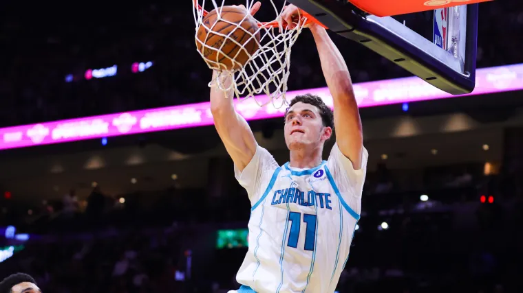 Hornets rookie Ryan Kalkbrenner shines one day after becoming a father image