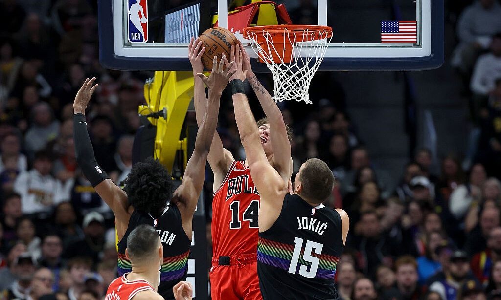 Nuggets erase 18-point deficit but drop first home game