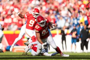 KANSAS CITY, MISSOURI - NOVMBER 23: Travis Kelce #87 of the Kansas City Chiefs runs with the football during the second quarter against the Indianapolis Colts at Arrowhead Stadium on November 23, 2025 in Kansas City, Missouri. (Photo by Kathryn Riley/Getty Images)