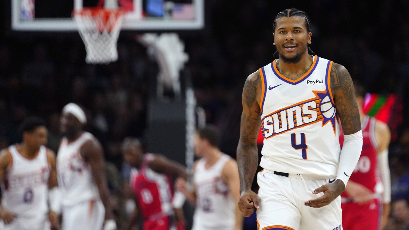 Suns guard Jalen Green (4) celebrates a three pointer against the Clippers during a game at the Mortgage Matchup Center on Nov. 6, 2025.