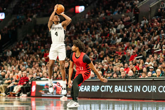Fox scores 37 points to lead Spurs past Trail Blazers 115-102 in NBA Cup game