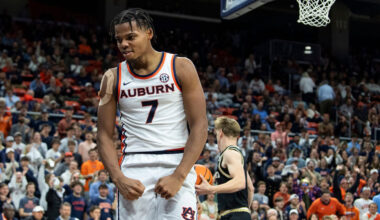 Arizona Wildcats guard Anthony Dell'Orso (3) celebrates with guard Jaden Bradley (0) during the second half of the Hall of Fame Series game against the UCLA Bruins at Intuit Dome.