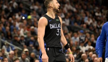 Klay Thompson, Ja Morant Exchange Words Following Grizzlies' Win